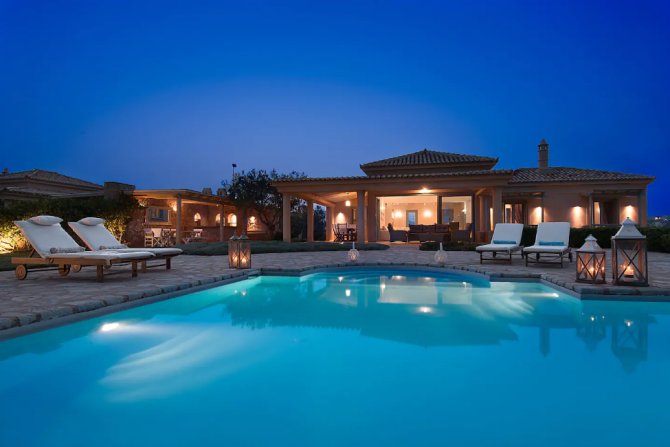 Villa Emerald in Petrothalassa