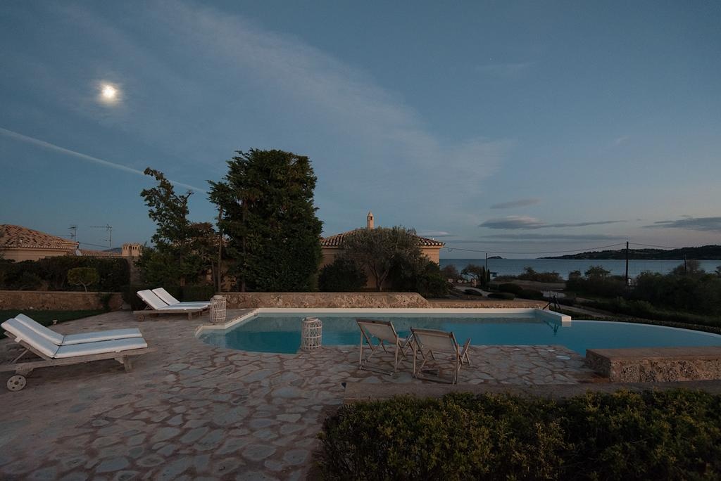 Villa Gold — view 3